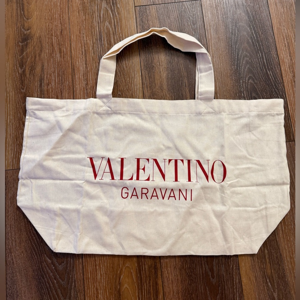 Valentino Cavas tote